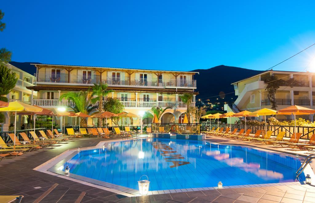 Aparthotel Panorama & 3*